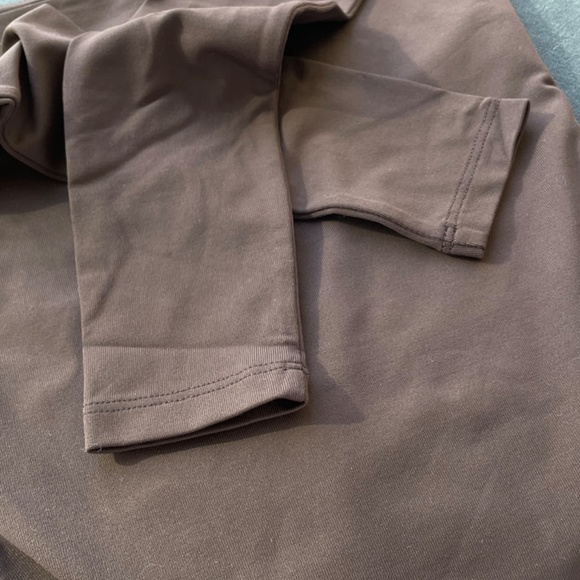 Contour Longsleeve Bodysuit - Picture 10 of 11